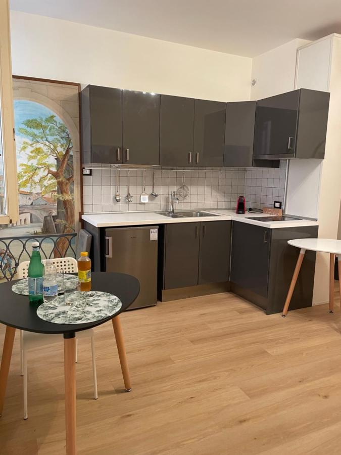 Regola Lejlighed Rom Eksteriør billede